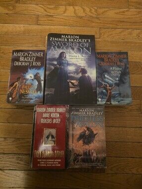 Marion Zimmer Bradley Lot of 5: Sword Of Avalon PRIESTESS Flame In Hali NESKAYA